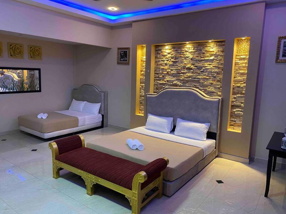 Villa Suria 3 Sepang With Private Pool Sungai Pelek Exterior foto